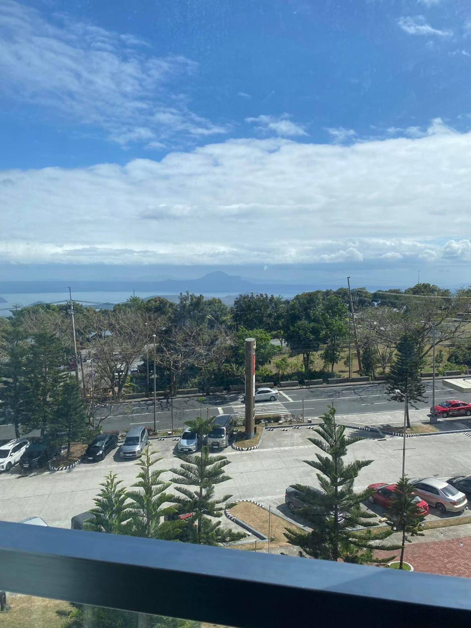 Smdc Tagaytay Taal Lake Condo Cook Netflix No Balcony No Free Parking Tagaytay City Екстер'єр фото